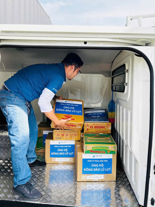 Hình ảnh hoạt động và đội ngũ - Phụ Liệu May Mặc Jang Trim  - Công ty TNHH Jang Trim